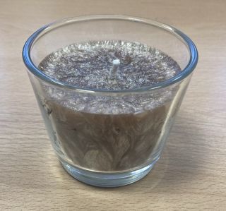 #hneda #svicka s #vuni #santal